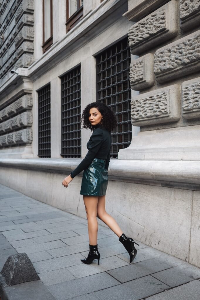 EV MASRAFLARINI PAYLAŞACAK BAYAN ARIYORUM